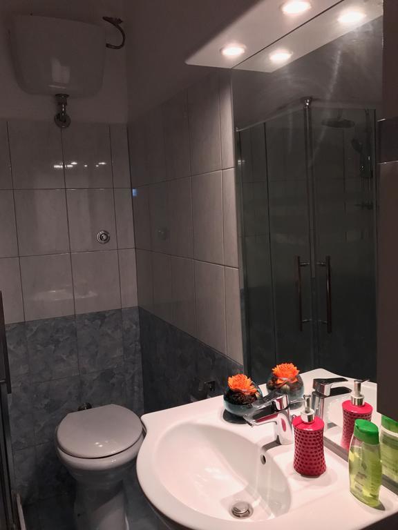 Pardis Guest House โรม ภายนอก รูปภาพ