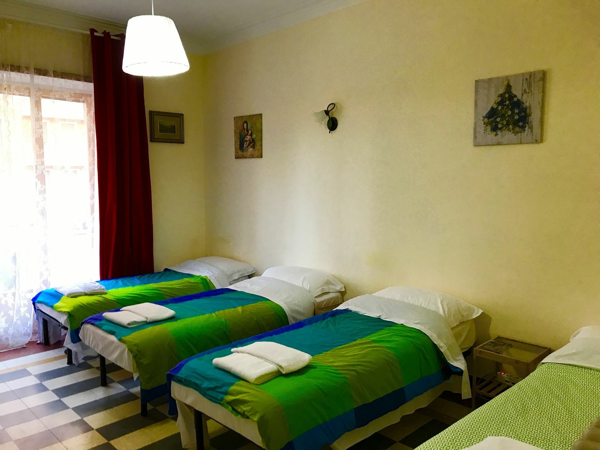Pardis Guest House โรม ภายนอก รูปภาพ